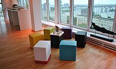 SWOOFLE Mietmöbel - Flat Cube Lounge-Möbel von SWOOFLE Sitzgruppe groß