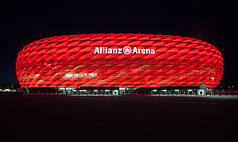 München: Allianz Arena - Allianz Arena bei Nacht