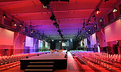 Essen: Grand Hall UNESCO Welterbe Zollverein - Tagung mit Laufsteg
