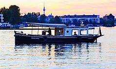 zu Wasser/Maritim/mobile Locations: Berliner Schiffskontor - Moguntia