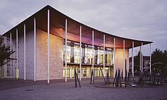 Mülheim an der Ruhr: Kultur- und Kongresszentrum Stadthalle - Haupteingang