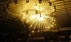 Sindelfingen: Glaspalast - Indoor-Feuerwerk