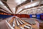 Der Große Saal des CongressCentrums Pforzheim (CCP) bietet Platz für bis zu 2.000 Personen. Die enorm variable Bühne, viele Hängepunkte und eine Höhe von bis zu 12 Metern macht den Raum mit seinen Abtrennungsmöglichkeiten so flexibel.