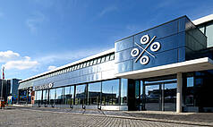 Bremerhaven: Fischbahnhof - Neue Außenfassade vom Fischbahnhof