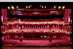 Stage Apollo Theater Blick in den Saal von der Bühne